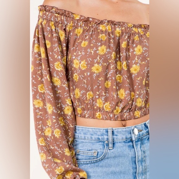 Altar D’state floral off shoulder top - Picture 3 of 14